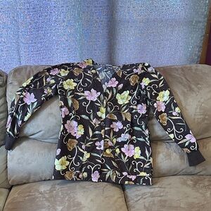 Women’s floral long sleeve scrub jacket size Small